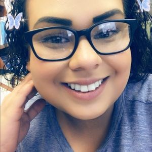 Meet your Posher, Christina